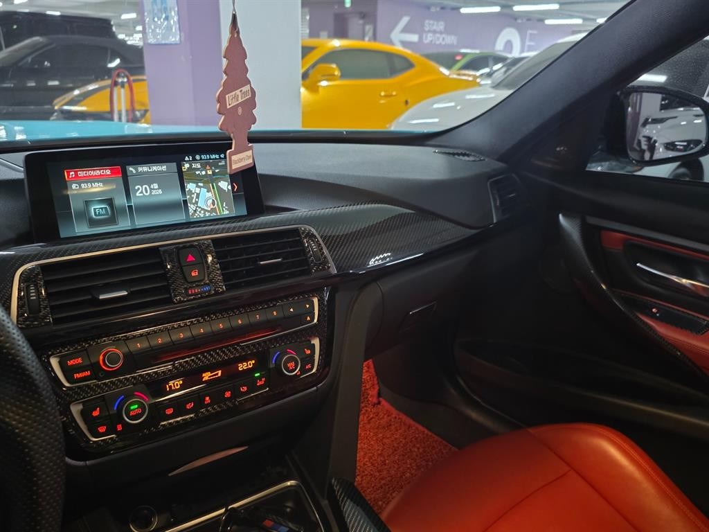 BMW 3시리즈 M3 (F80, E90) M3 세단 컴패티션 이미지 13
