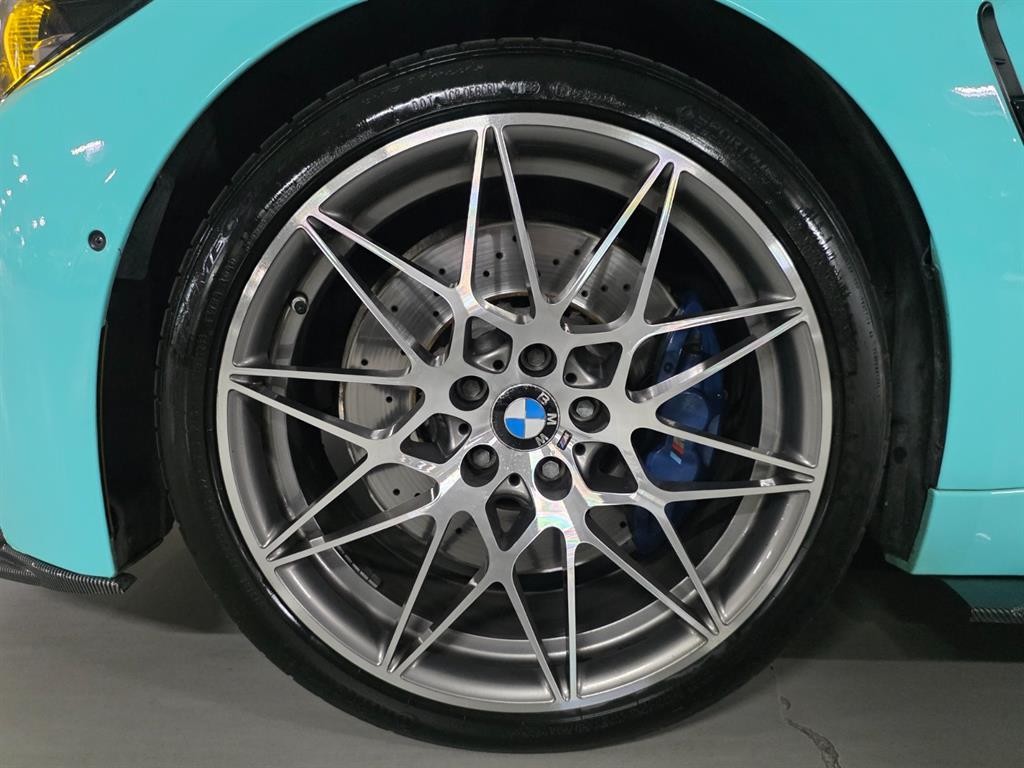 BMW 3시리즈 M3 (F80, E90) M3 세단 컴패티션 이미지 18