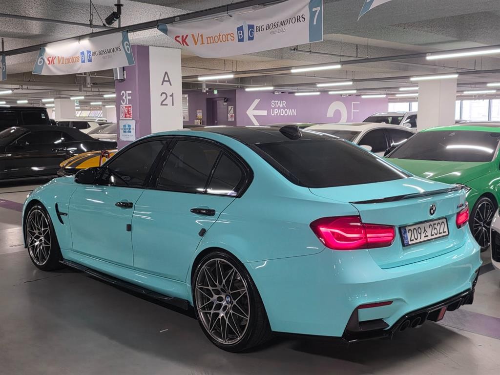 BMW 3시리즈 M3 (F80, E90) M3 세단 컴패티션 이미지 4