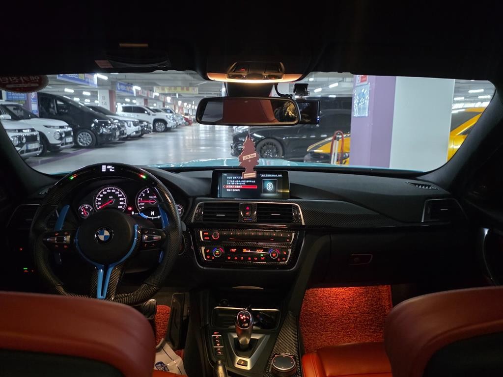 BMW 3시리즈 M3 (F80, E90) M3 세단 컴패티션 이미지 9