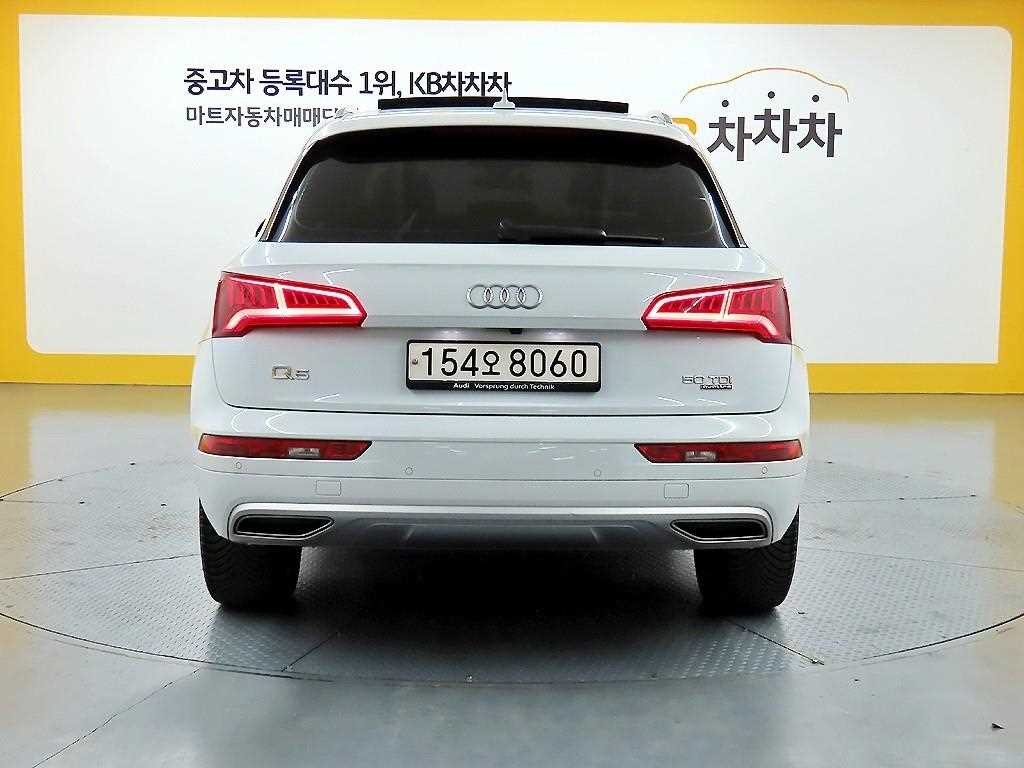아우디 Q5 Q5 (FY) 50 TDI 콰트로 프리미엄 이미지 3