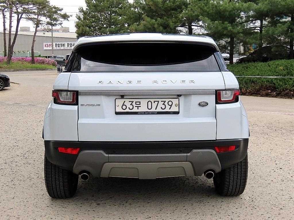 랜드로버 레인지로버 이보크 2.0 TD4 SE 이미지 4