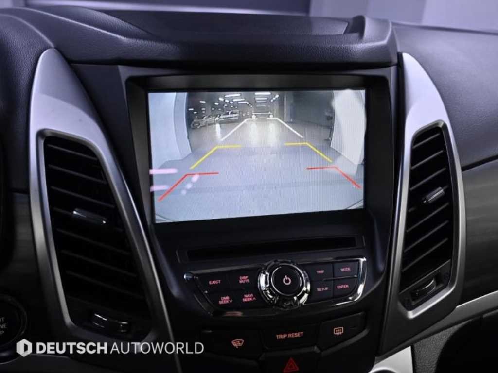 KG모빌리티(쌍용) 코란도 뉴코란도C 2WD 2.0 RX 고급형 이미지 15