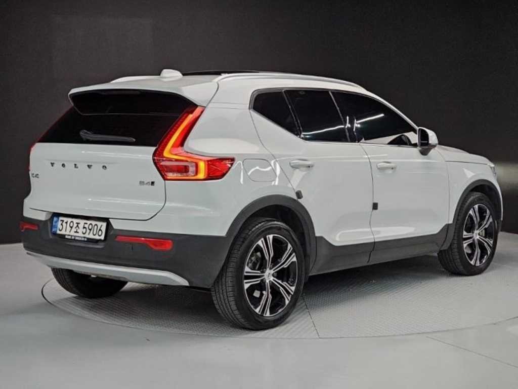 볼보 XC40 T4 4WD 인스크립션 이미지 3