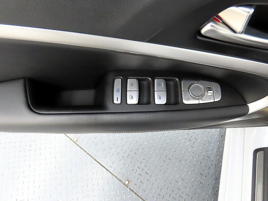 제네시스 G70 2.2D AWD 어드밴스드 이미지 11
