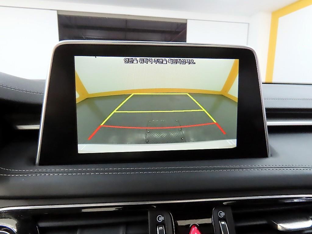 제네시스 G70 2.2D AWD 어드밴스드 이미지 15