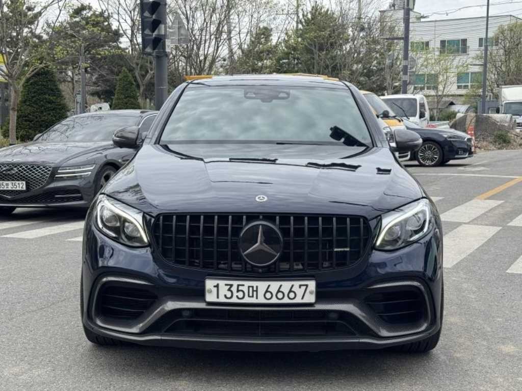 벤츠 GLC 클래스 GLC클래스 X253 AMG GLC 63 S 4MATIC+ 쿠페 이미지 3