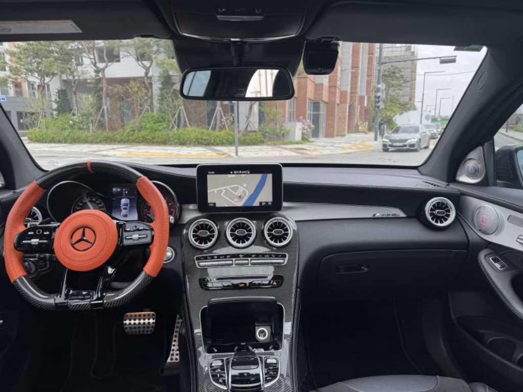 벤츠 GLC 클래스 GLC클래스 X253 AMG GLC 63 S 4MATIC+ 쿠페 이미지 7