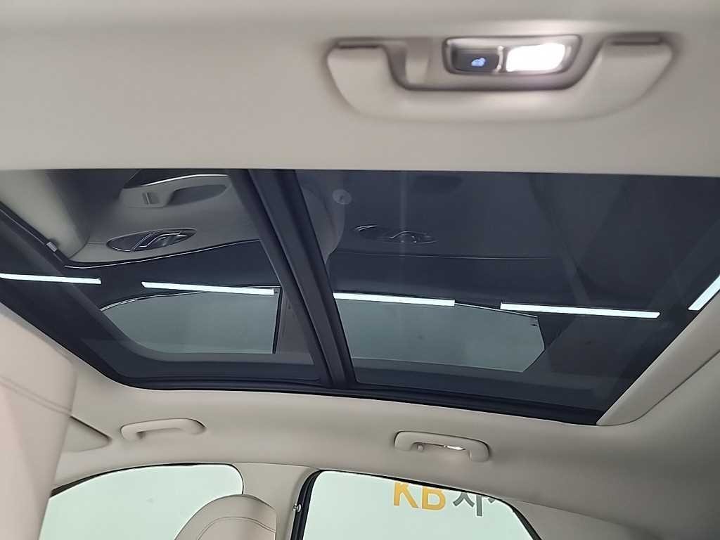 제네시스 GV70 2.2 디젤 2WD 이미지 14