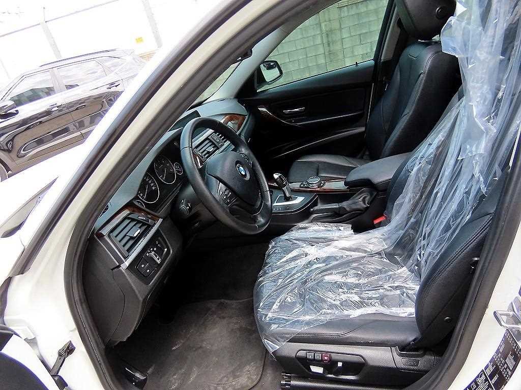 BMW 3시리즈 3시리즈 (F30) 320d xDrive 이미지 5