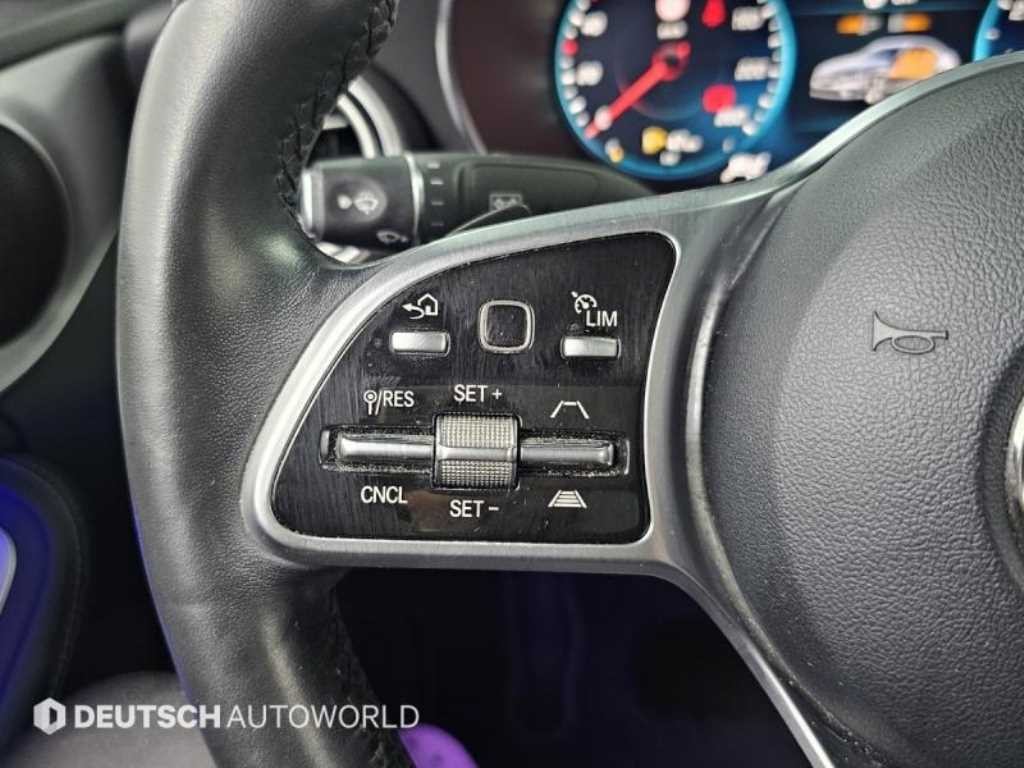 벤츠 C 클래스 C클래스 W205 C200 AMG LINE 이미지 17