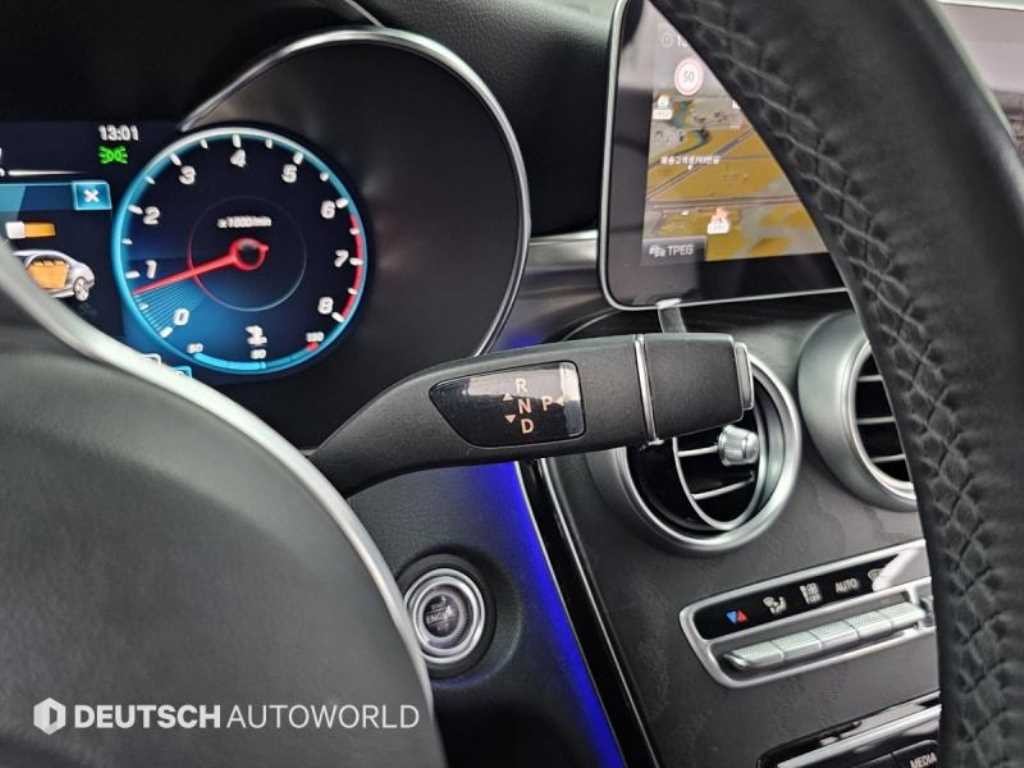 벤츠 C 클래스 C클래스 W205 C200 AMG LINE 이미지 9