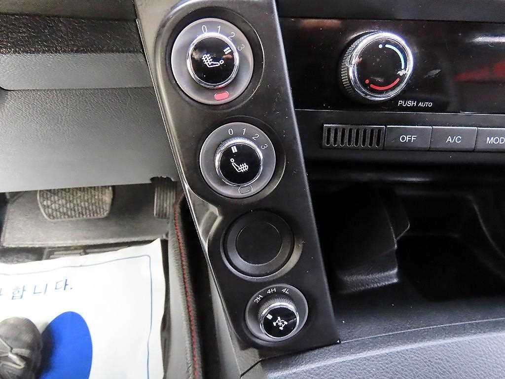 KG모빌리티(쌍용) 코란도 코란도스포츠 디젤 4WD 익스트림 이미지 11