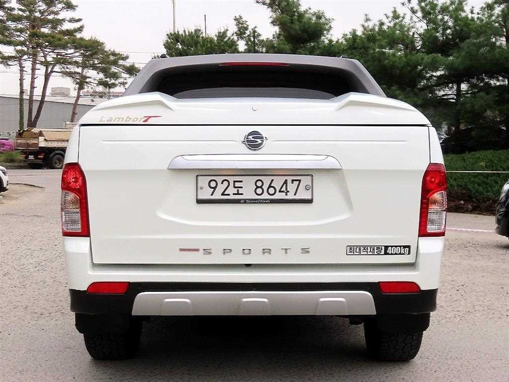 KG모빌리티(쌍용) 코란도 코란도스포츠 디젤 4WD 익스트림 이미지 4