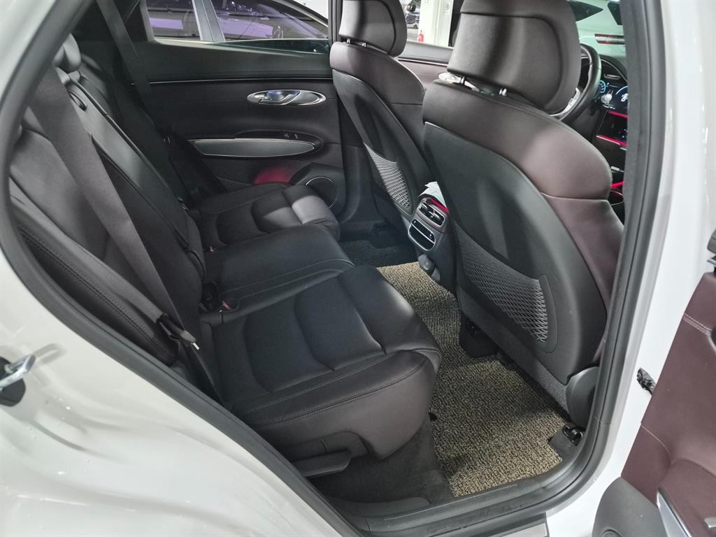 제네시스 GV70 2.2 디젤 2WD 이미지 11