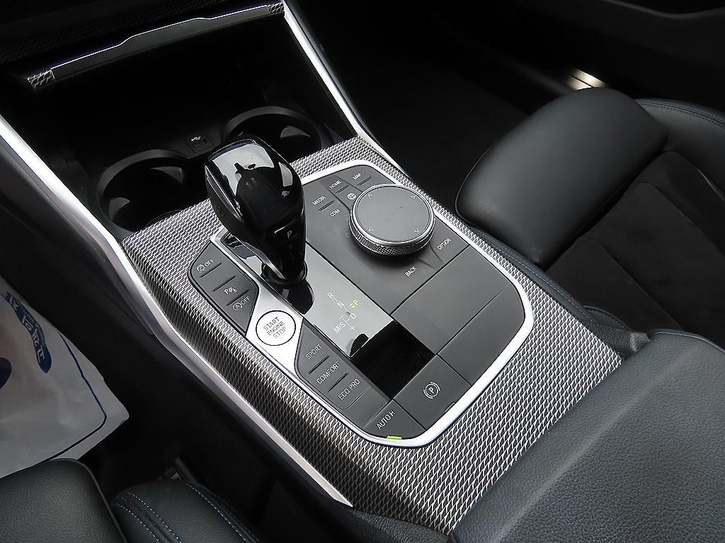 BMW 3시리즈 3시리즈 (G20) 320d 투어링 M 스포츠 이미지 11