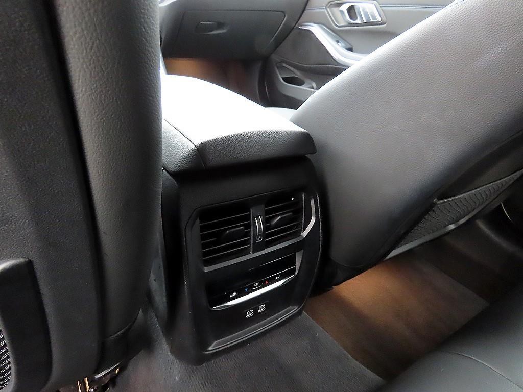 BMW 3시리즈 3시리즈 (G20) 320d 투어링 M 스포츠 이미지 15