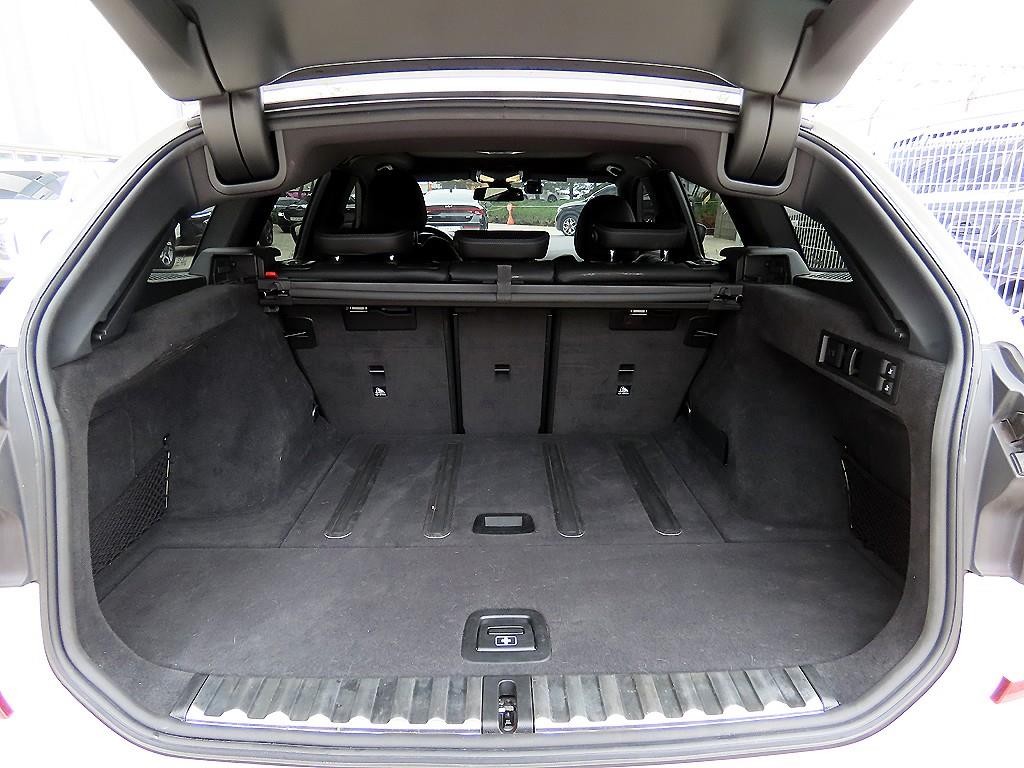 BMW 3시리즈 3시리즈 (G20) 320d 투어링 M 스포츠 이미지 17
