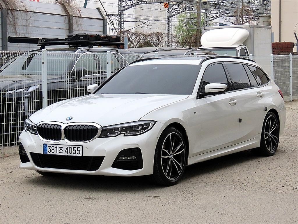 BMW 3시리즈 3시리즈 (G20) 320d 투어링 M 스포츠 이미지 2