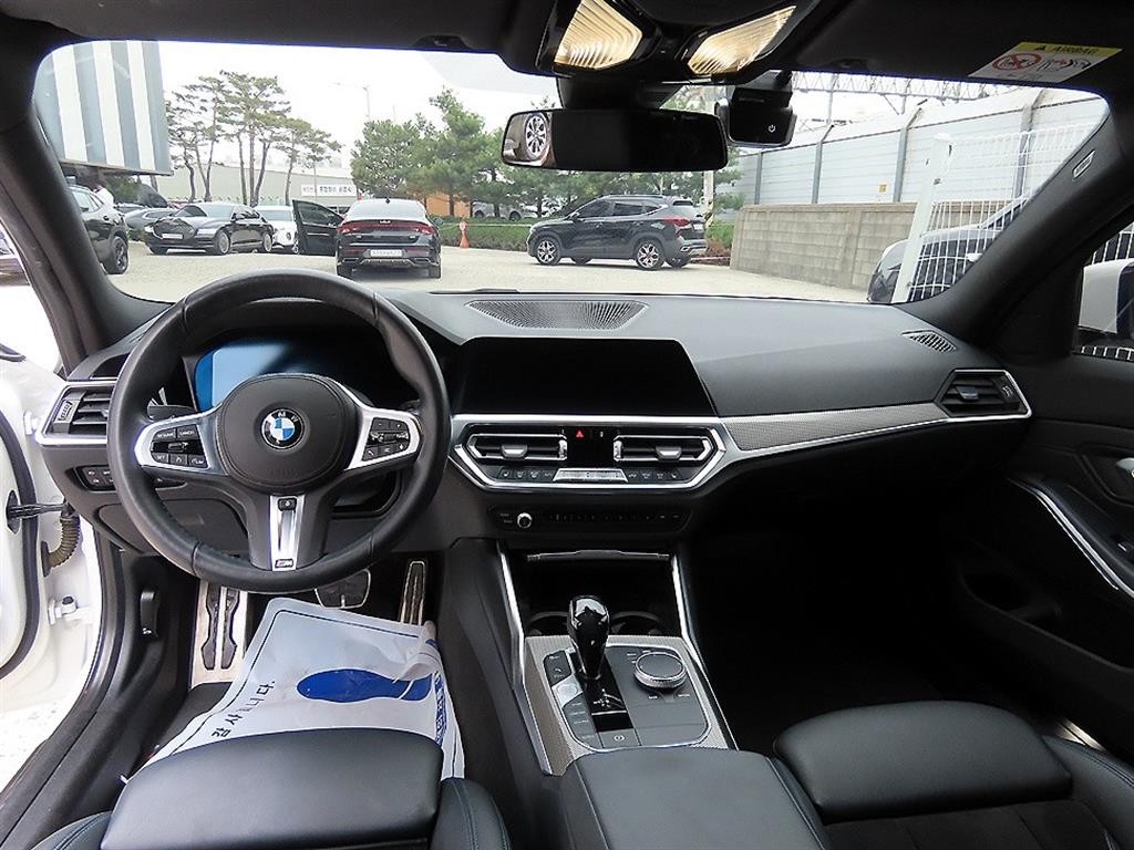 BMW 3시리즈 3시리즈 (G20) 320d 투어링 M 스포츠 이미지 7