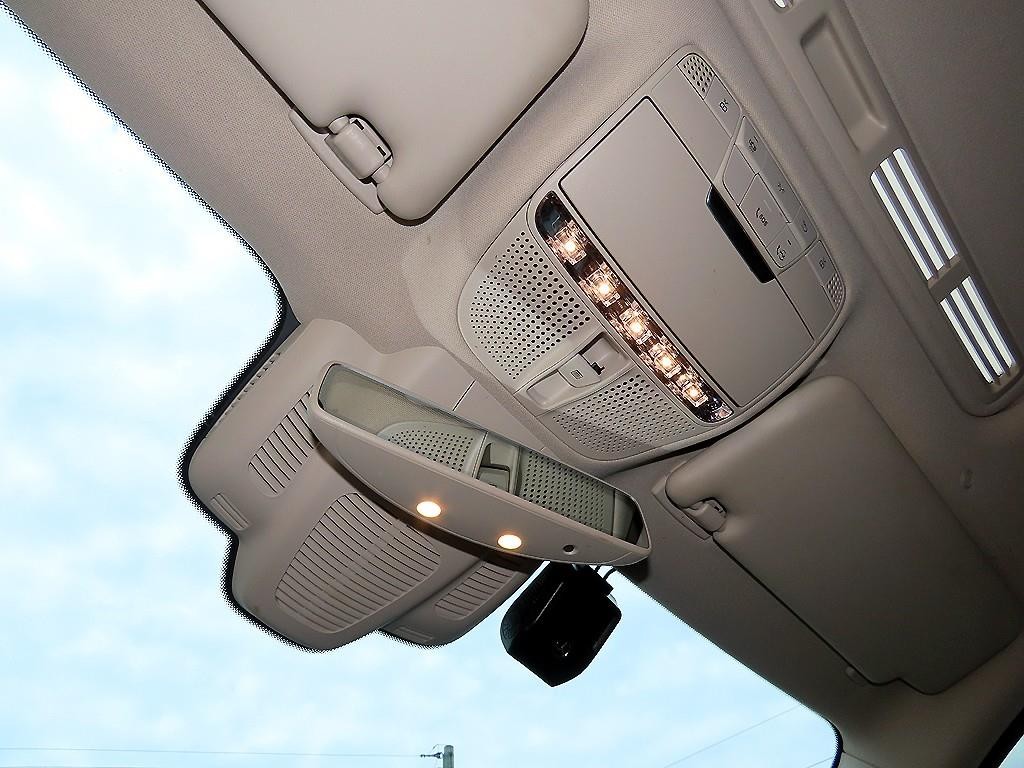 벤츠 E 클래스 E-클래스 W213 E300 4MATIC 아방가르드 이미지 15