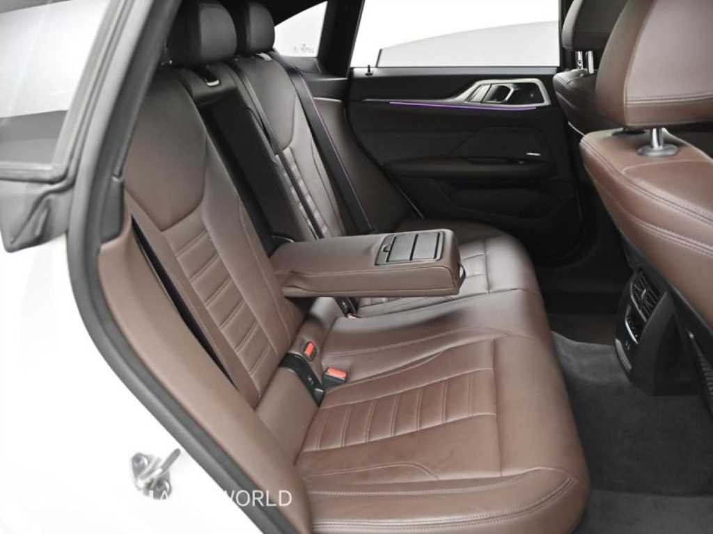 BMW 4시리즈 4시리즈 (G22) 420d 그란쿠페 M 스포츠 퍼스트 에디션 이미지 12