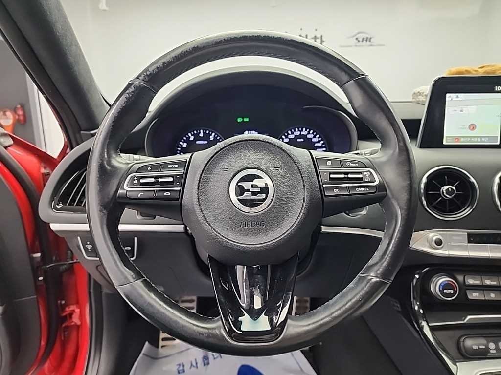 기아 스팅어 가솔린 2.0 터보 2WD 플래티넘 이미지 9