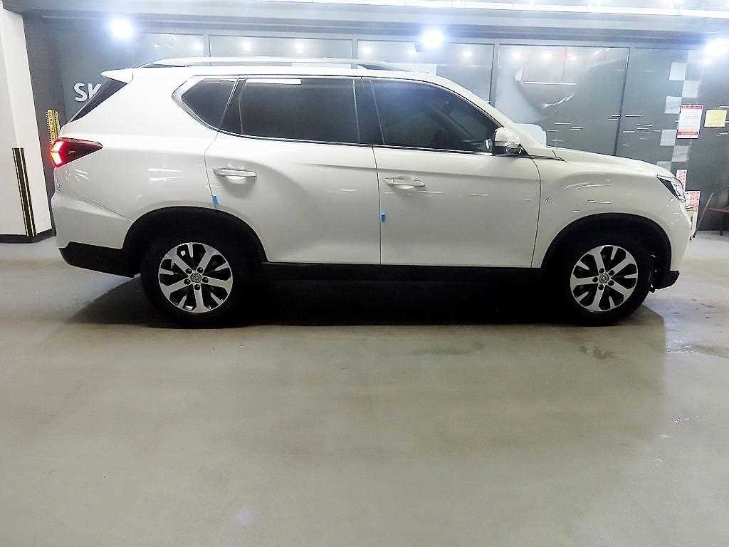 KG모빌리티(쌍용) 렉스턴 올 뉴 렉스턴 (Y450) 디젤 2.2 4WD 럭셔리 이미지 3