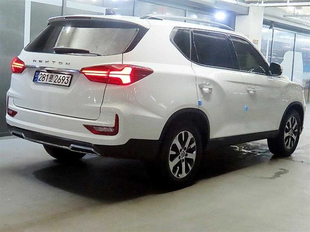 KG모빌리티(쌍용) 렉스턴 올 뉴 렉스턴 (Y450) 디젤 2.2 4WD 럭셔리 이미지 4