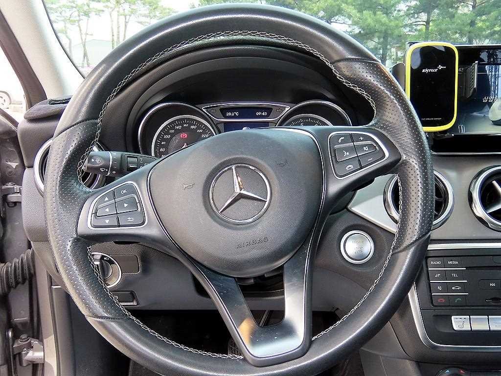 벤츠 GLA 클래스 GLA클래스 X156 GLA220 이미지 8