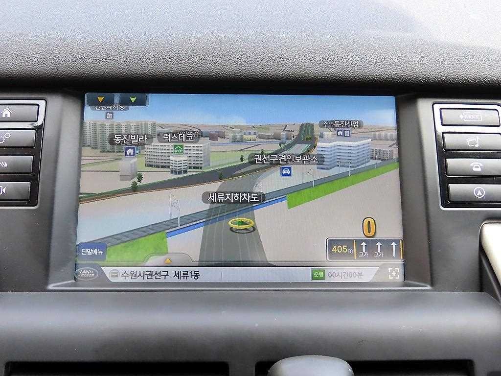 랜드로버 디스커버리 스포츠 2.0 TD4 HSE 럭셔리 이미지 13