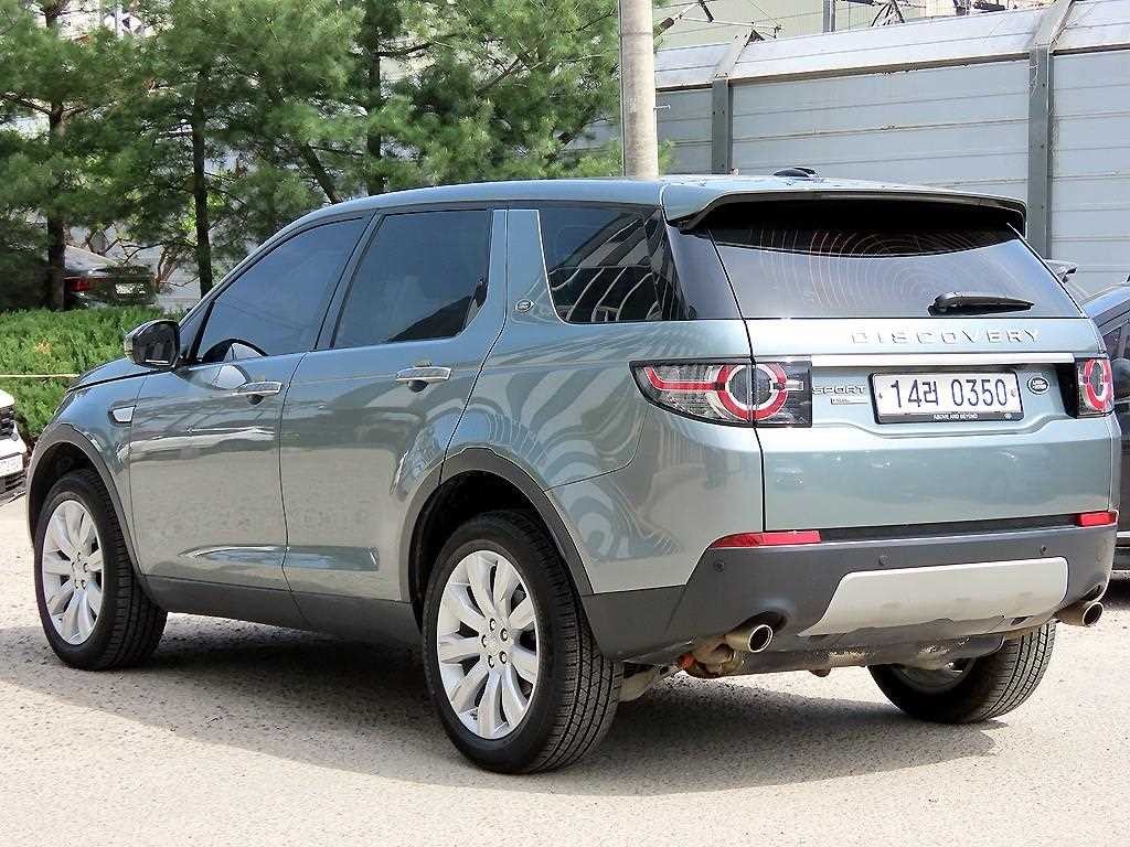랜드로버 디스커버리 스포츠 2.0 TD4 HSE 럭셔리 이미지 3