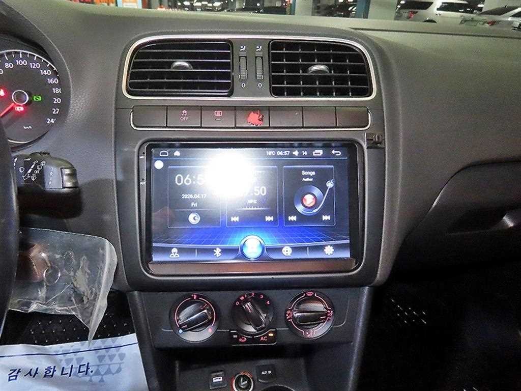 폭스바겐 폴로 1.6 TDI R-LINE 이미지 11