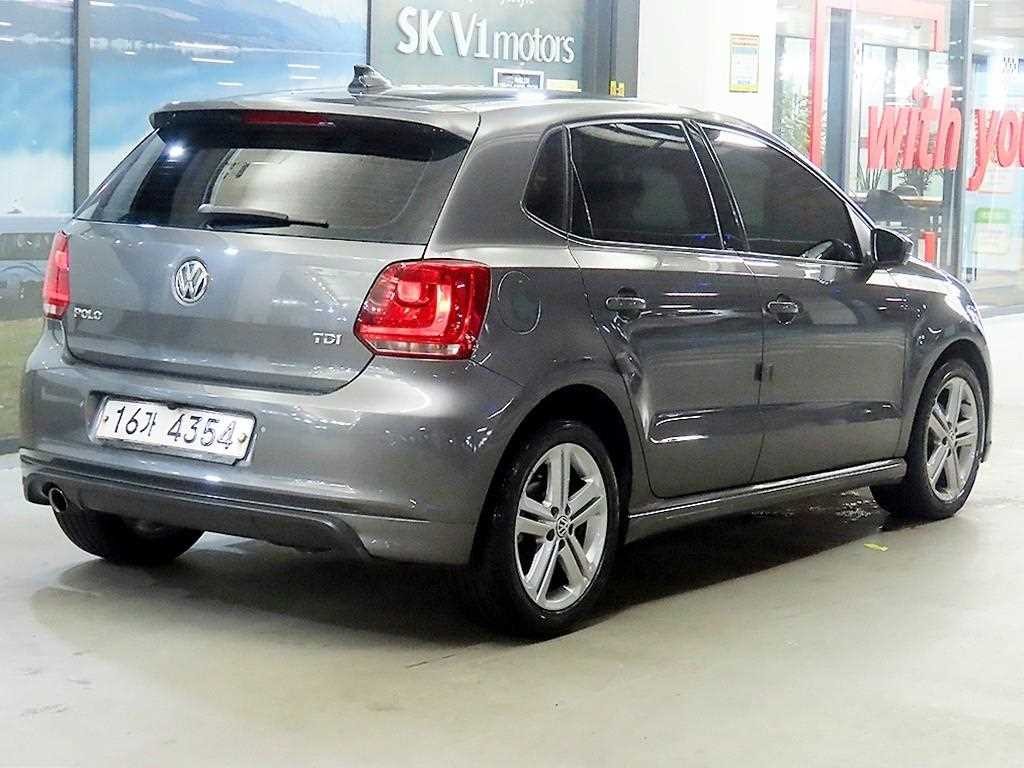 폭스바겐 폴로 1.6 TDI R-LINE 이미지 4