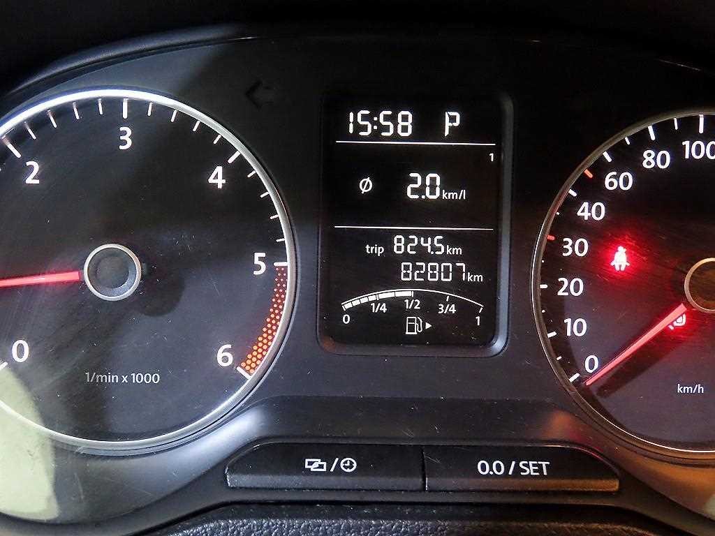 폭스바겐 폴로 1.6 TDI R-LINE 이미지 9