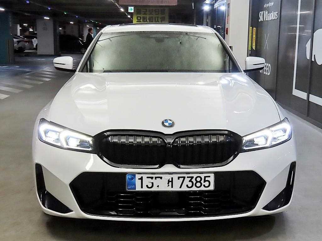 BMW 3시리즈 3시리즈 (G20) 320i M 스포츠 이미지 2