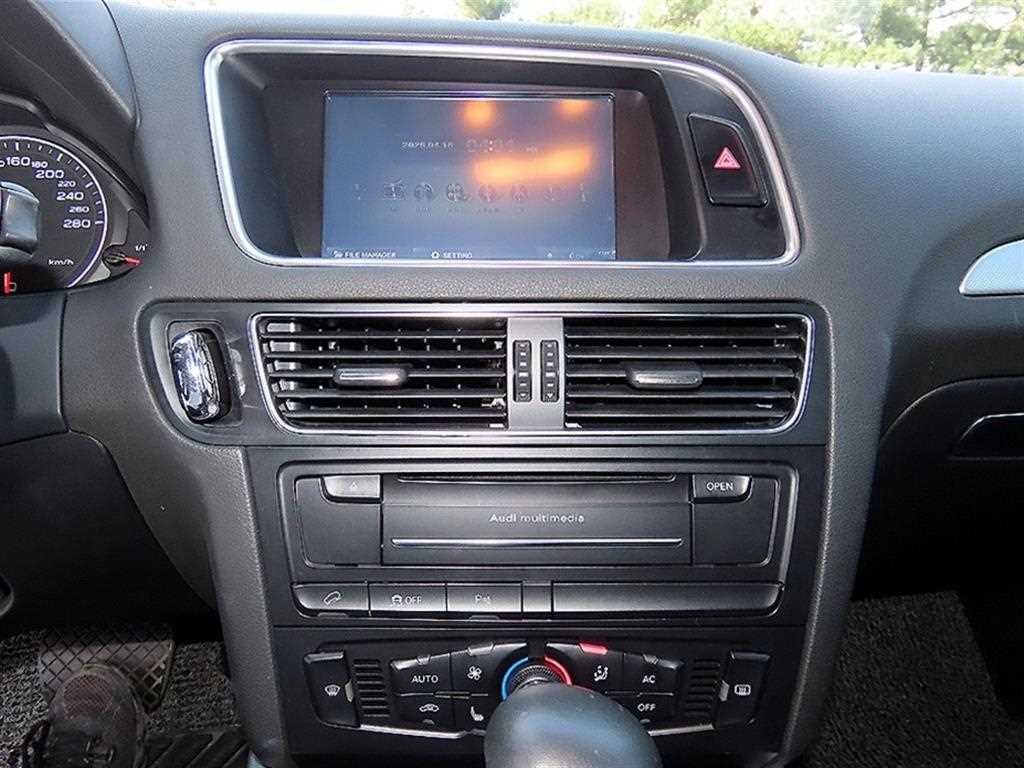 아우디 Q5 2.0 TDI 콰트로 이미지 12