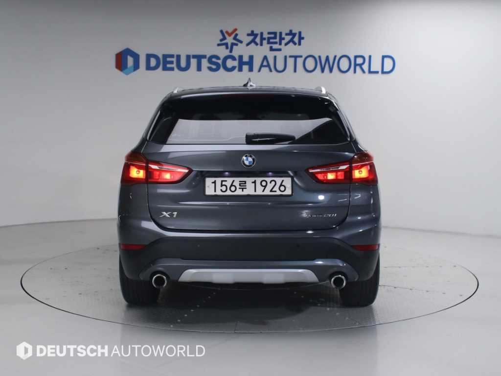 BMW X1 X1 (F48) xDrive 20i M 스포츠 이미지 4
