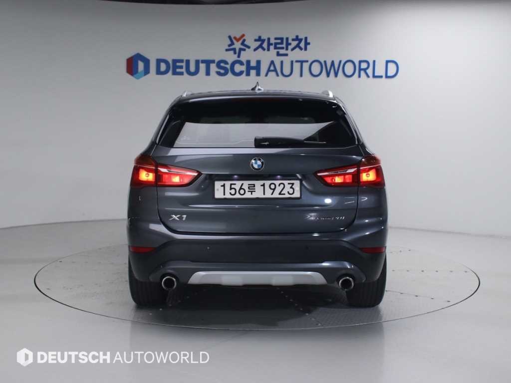 BMW X1 X1 (F48) xDrive 20i M 스포츠 이미지 4