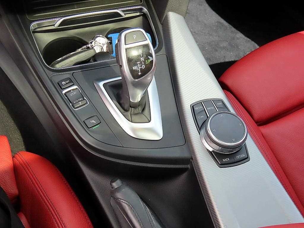BMW 3시리즈 3시리즈 (F30) 330i M 스포츠 쉐도우 이미지 11