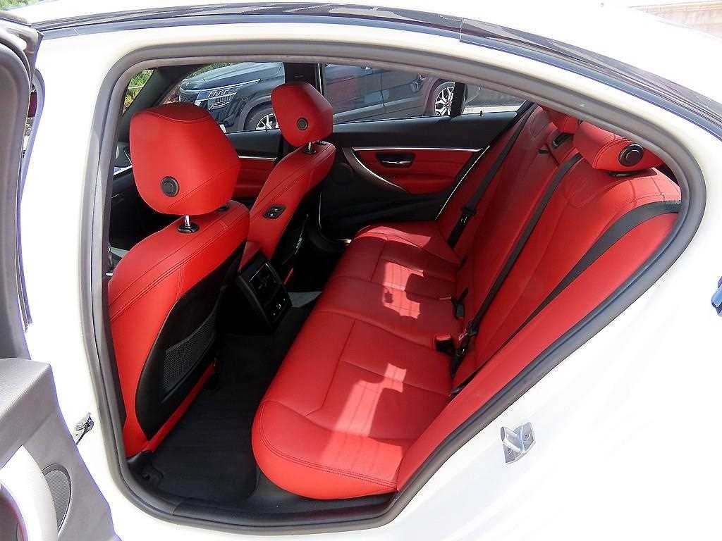 BMW 3시리즈 3시리즈 (F30) 330i M 스포츠 쉐도우 이미지 6