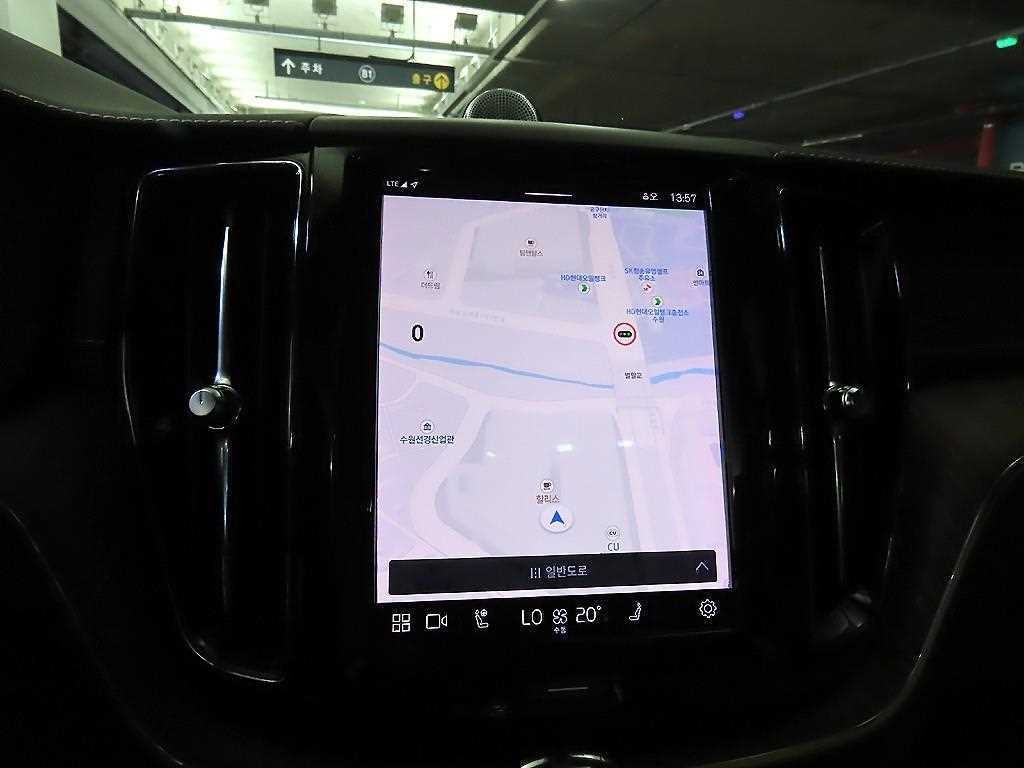 볼보 XC60 XC60(2세대) B5 AWD 인스크립션 이미지 13