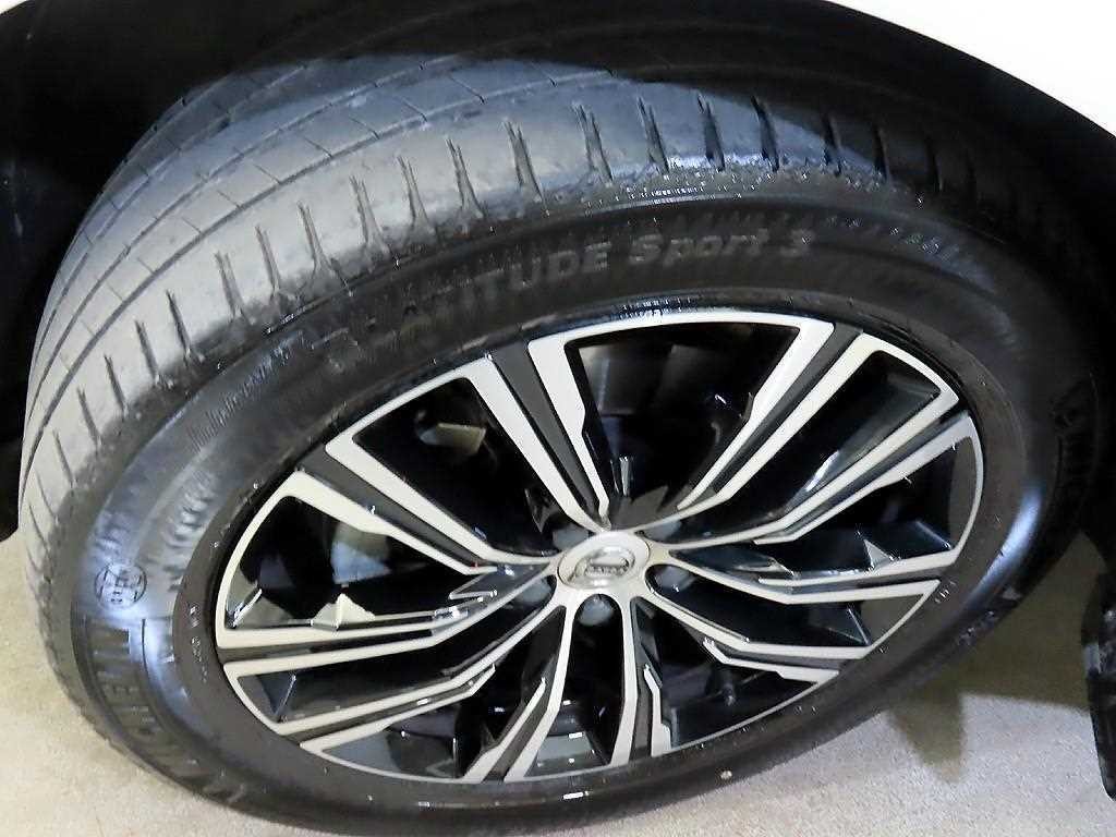 볼보 XC60 XC60(2세대) B5 AWD 인스크립션 이미지 20