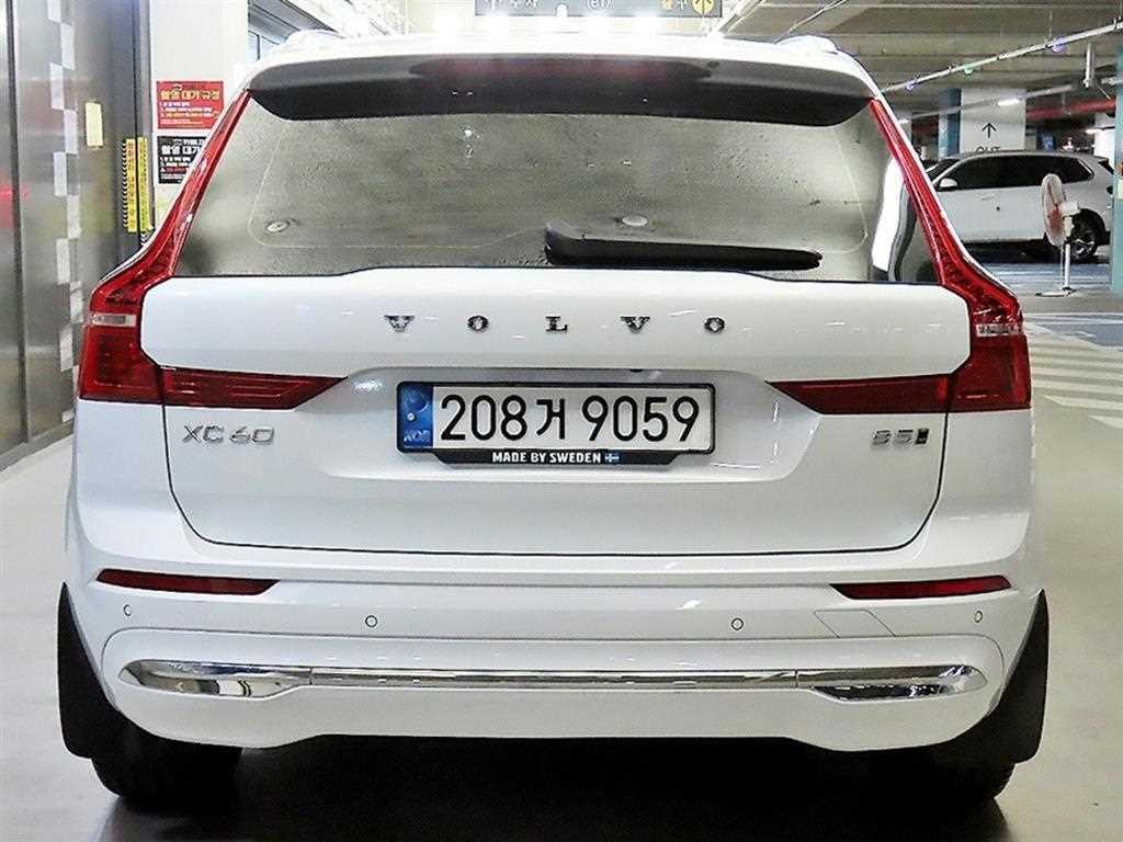 볼보 XC60 XC60(2세대) B5 AWD 인스크립션 이미지 5
