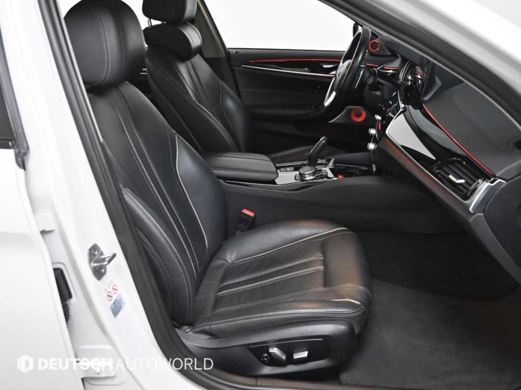 BMW 5시리즈 5시리즈 (G30) 520d 럭셔리 스페셜 에디션 이미지 10