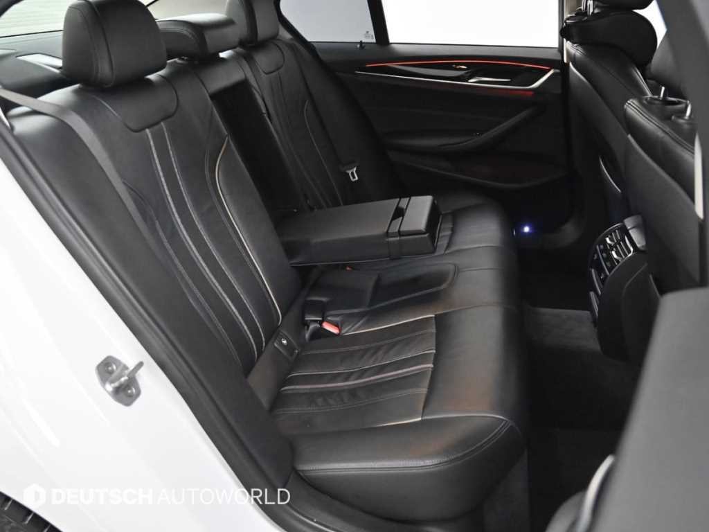 BMW 5시리즈 5시리즈 (G30) 520d 럭셔리 스페셜 에디션 이미지 12