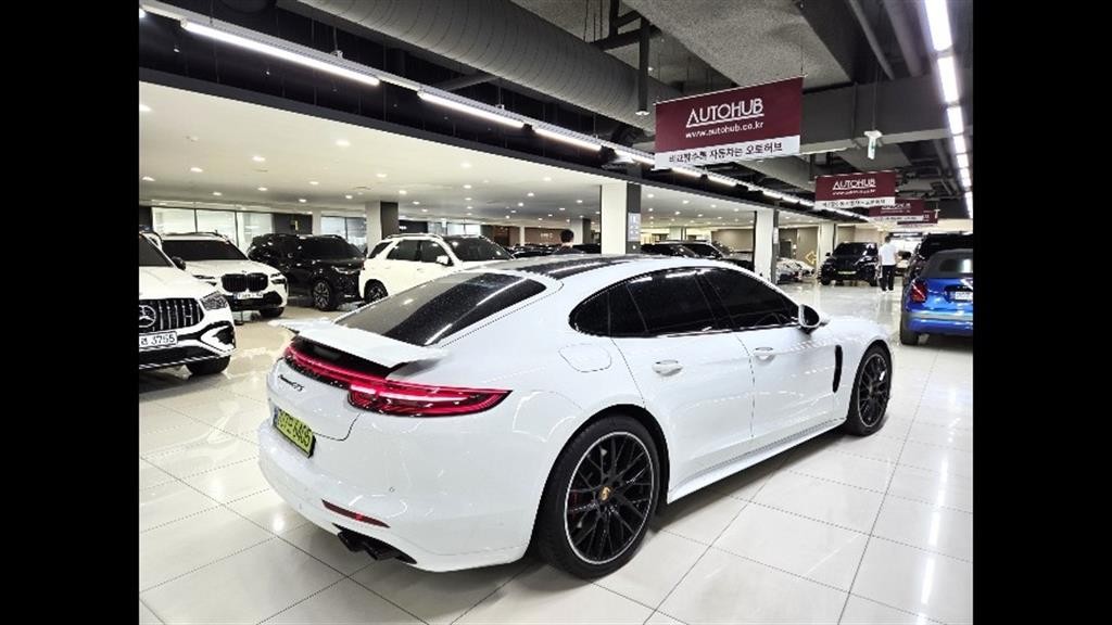 포르쉐 파나메라 파나메라(971) 4.0 GTS 이미지 15