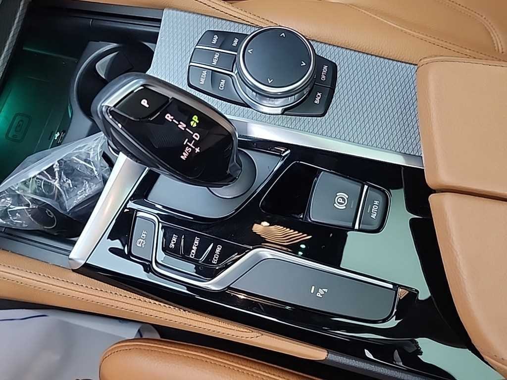BMW 5시리즈 5시리즈 (G30) 530i xDrive M 스포츠 이미지 8