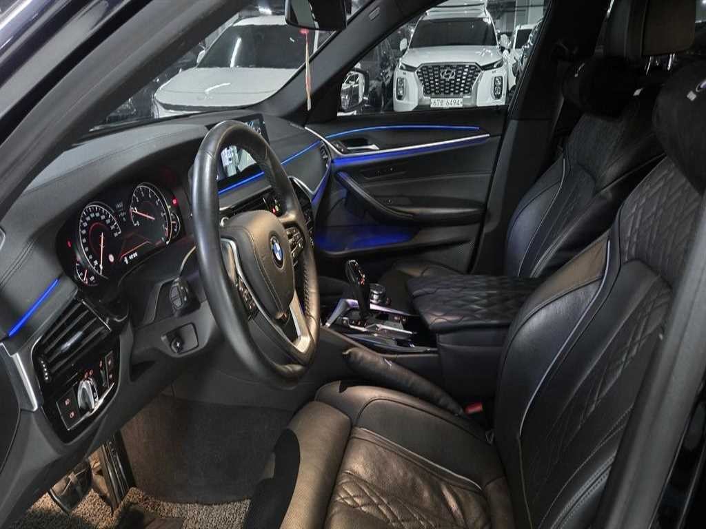 BMW 5시리즈 5시리즈 (G30) 530i M 스포츠 플러스 이미지 10
