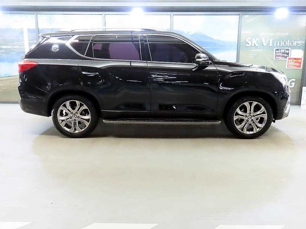 KG모빌리티(쌍용) 렉스턴 G4렉스턴 디젤 2.2 4WD 유라시아 에디션 이미지 3